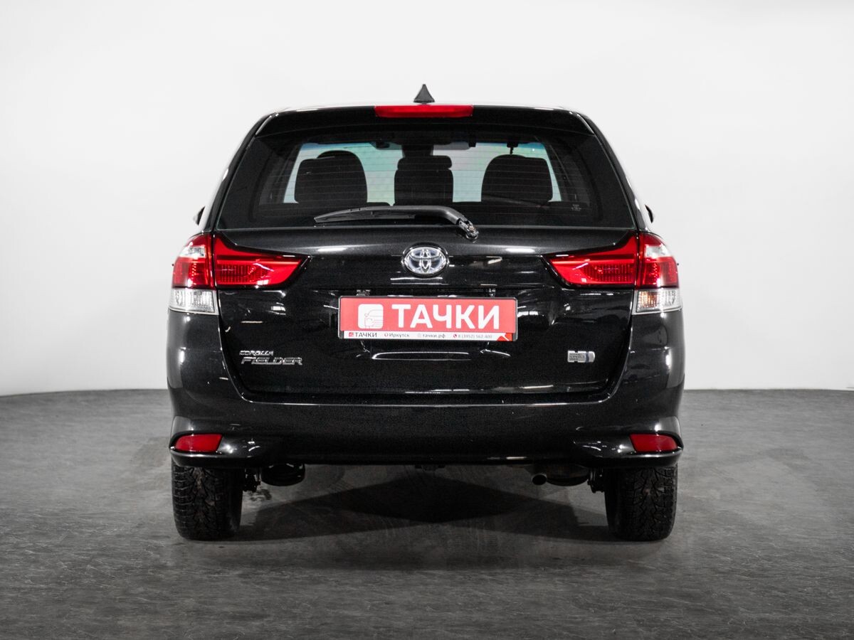 Toyota Corolla 2015 - фото автомобиля