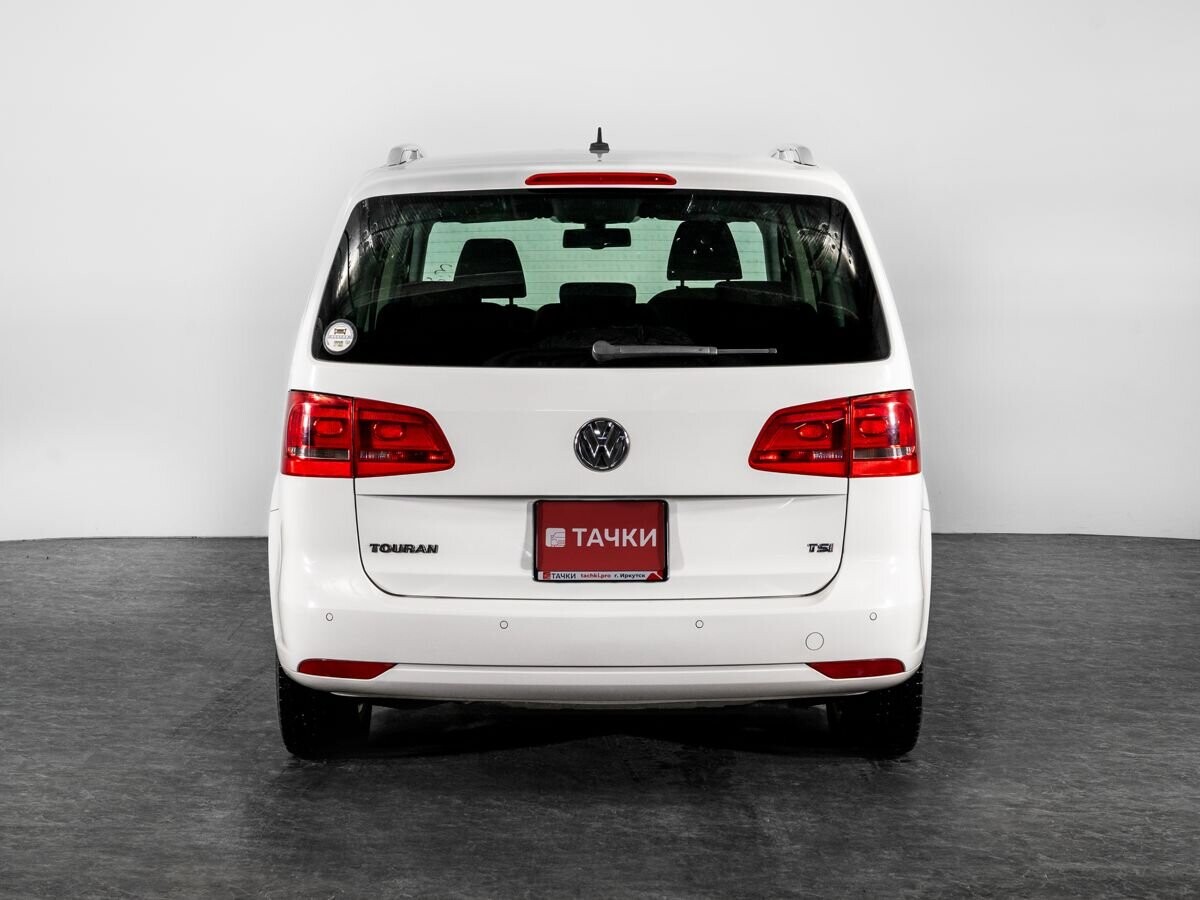 Volkswagen Touran 2011 - фото автомобиля