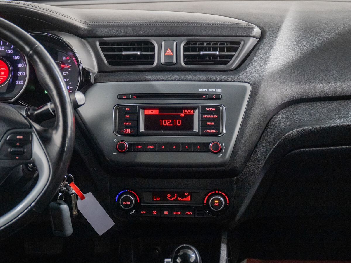 Kia Rio 2015 - фото автомобиля