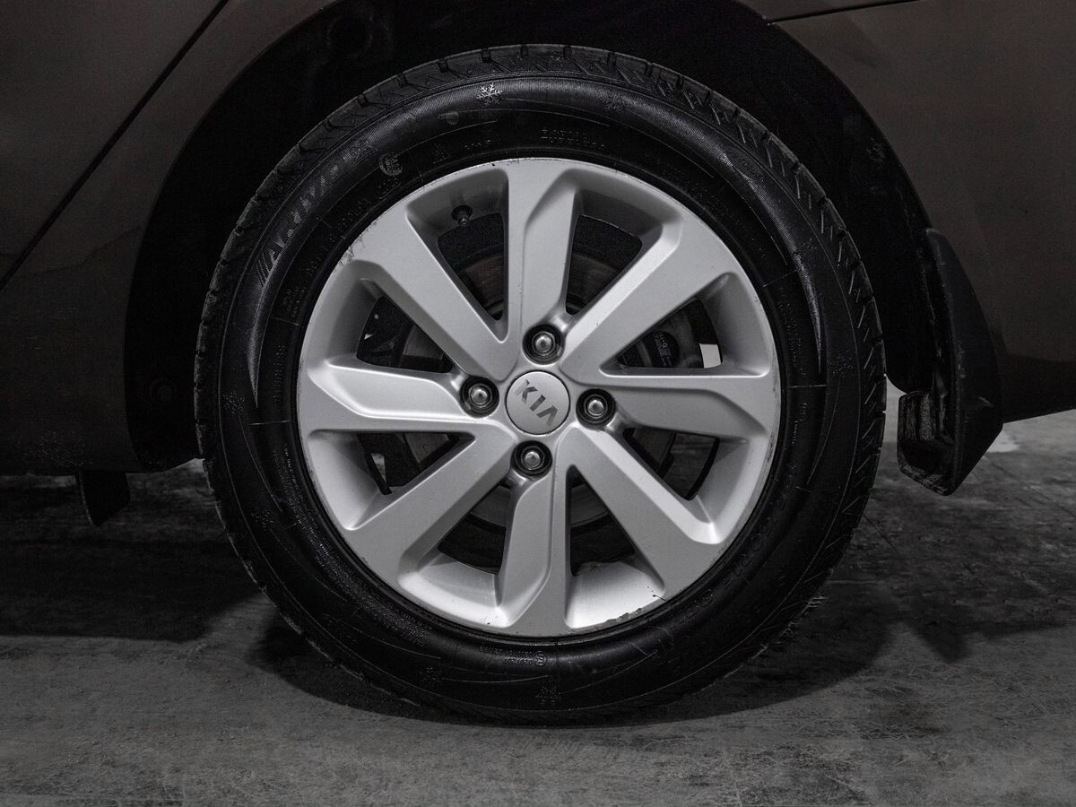 Kia Rio 2015 - фото автомобиля