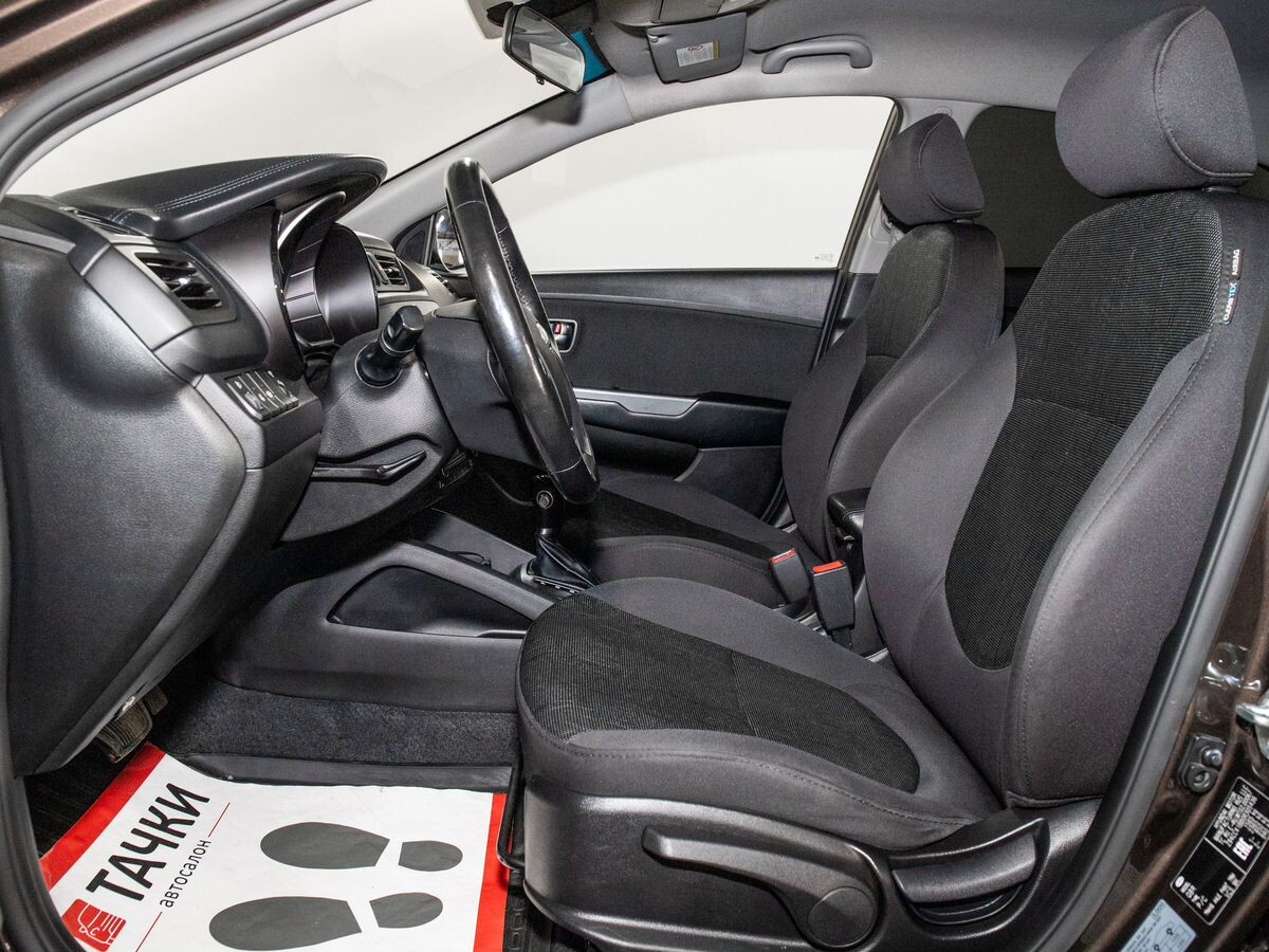 Kia Rio 2015 - фото автомобиля