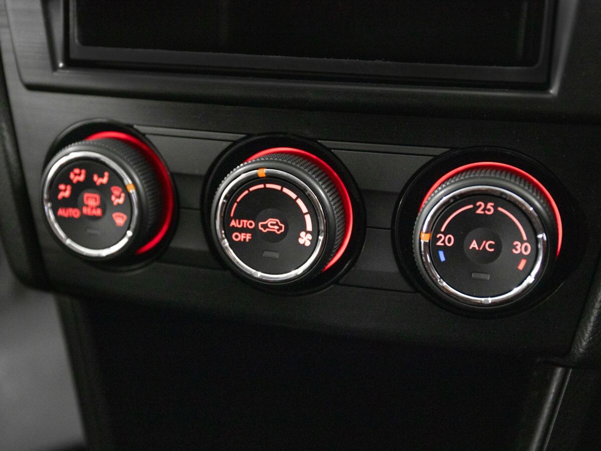 Subaru Impreza 2014 - фото автомобиля