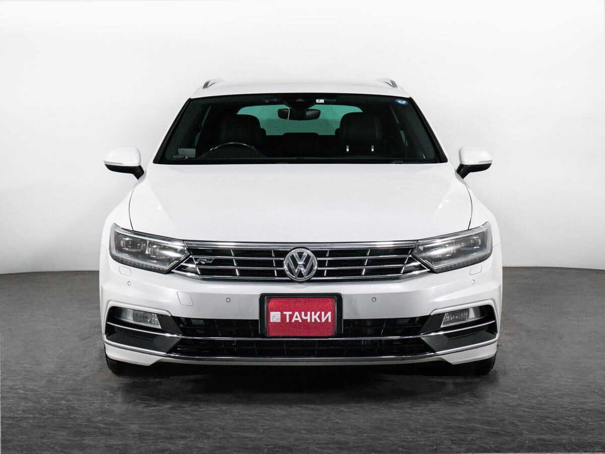 Volkswagen Passat 2015 - фото автомобиля