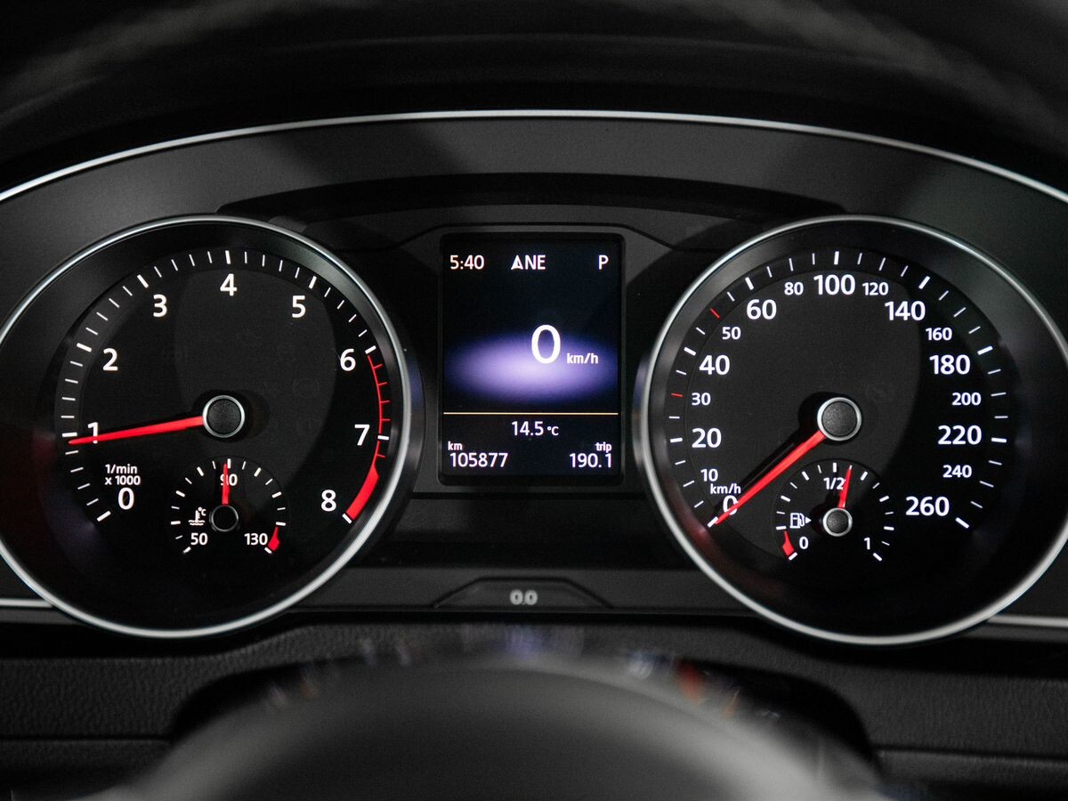 Volkswagen Passat 2015 - фото автомобиля