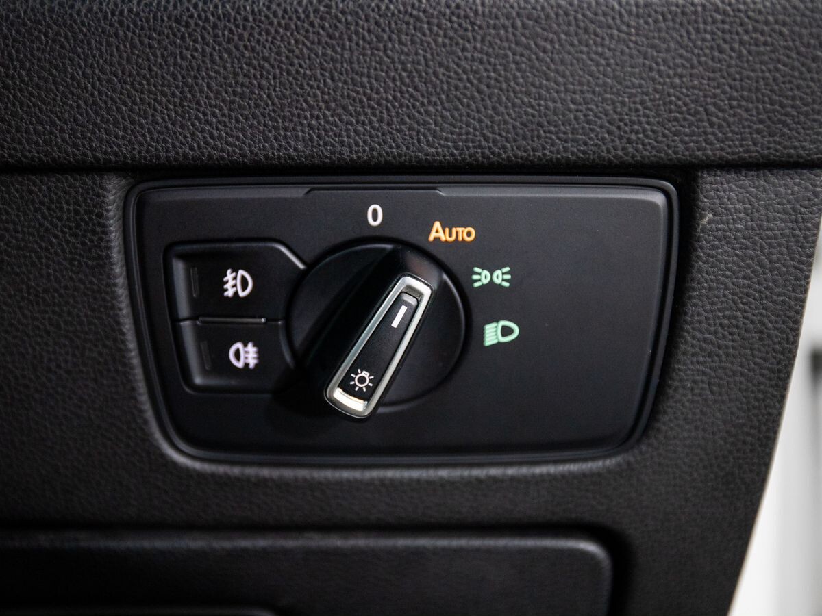 Volkswagen Passat 2015 - фото автомобиля