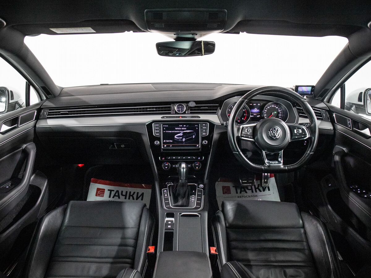 Volkswagen Passat 2015 - фото автомобиля