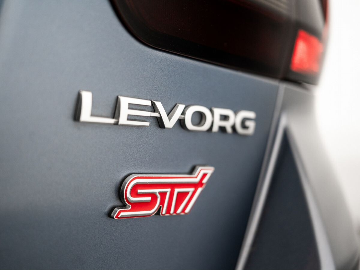 Subaru Levorg 2015 - фото автомобиля