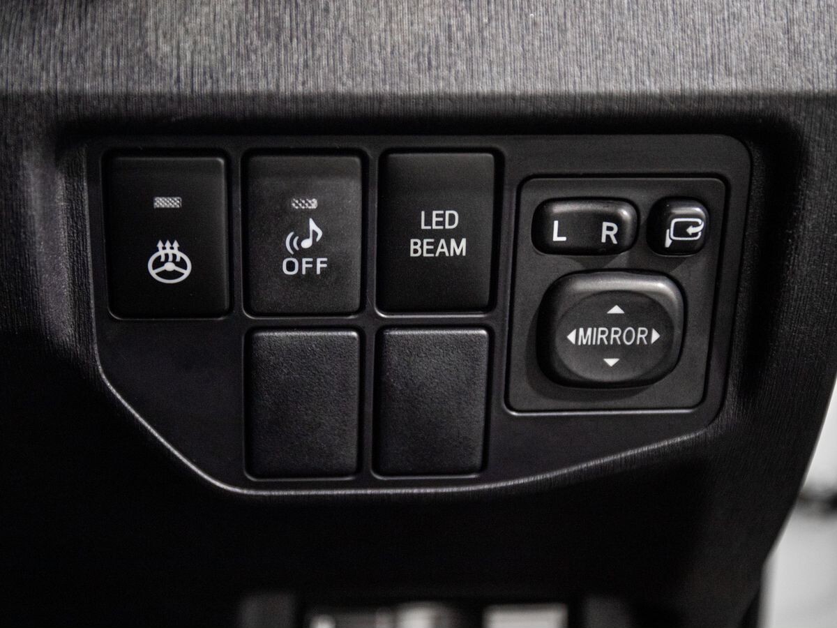 Toyota Prius 2014 - фото автомобиля