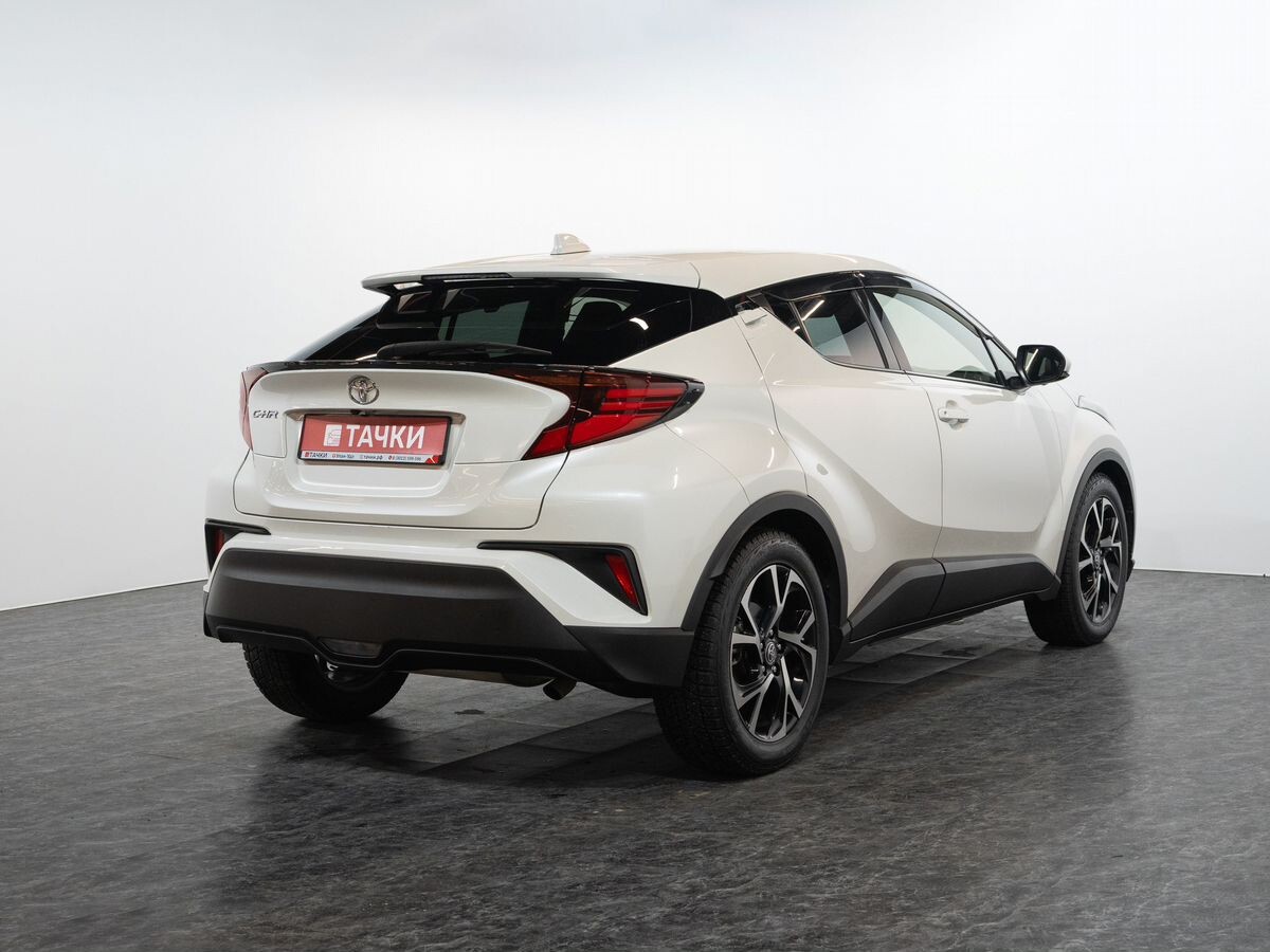 Toyota C-HR 2020 - фото автомобиля