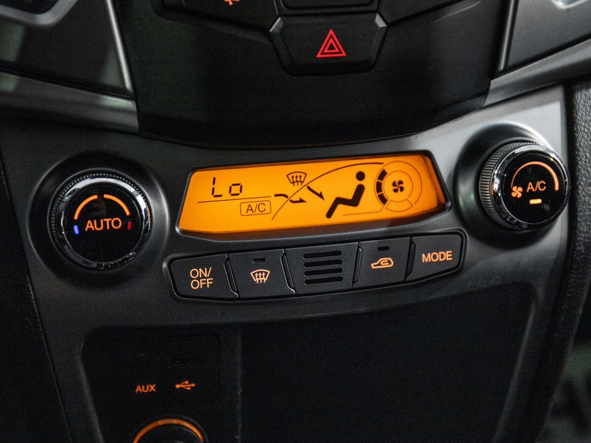 SsangYong Actyon 2013 - фото автомобиля