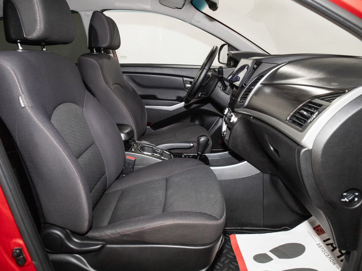 SsangYong Actyon 2013 - фото автомобиля