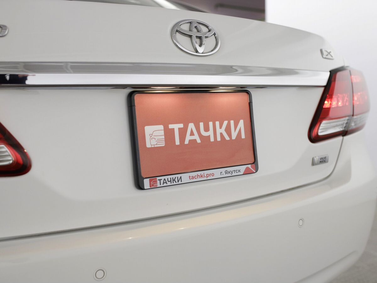 Toyota Premio 2016 - фото автомобиля