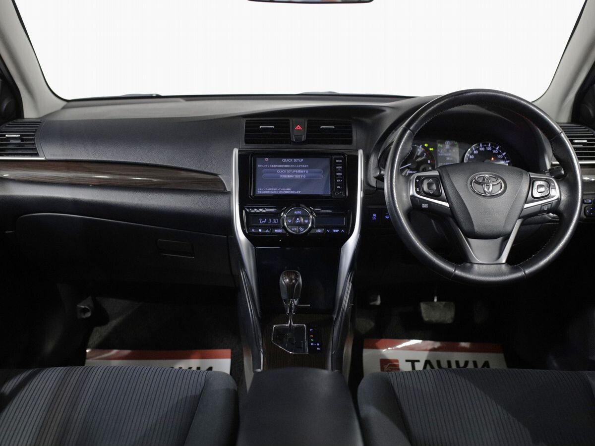 Toyota Premio 2016 - фото автомобиля