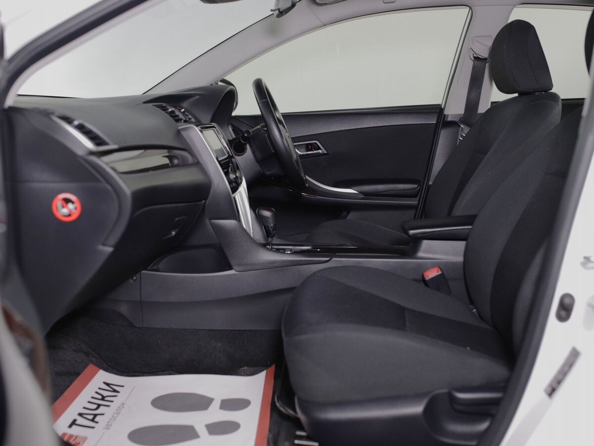 Toyota Premio 2016 - фото автомобиля