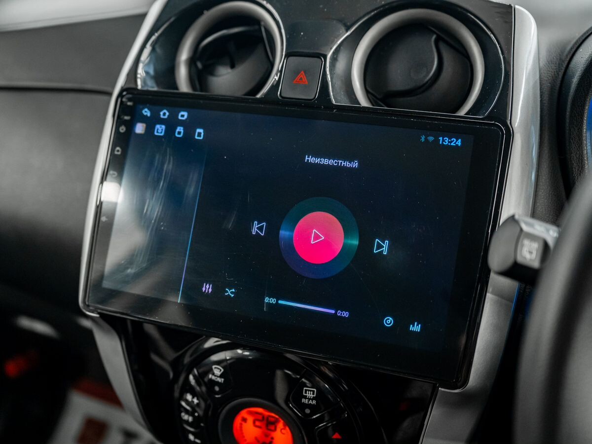 Nissan Note 2019 - фото автомобиля