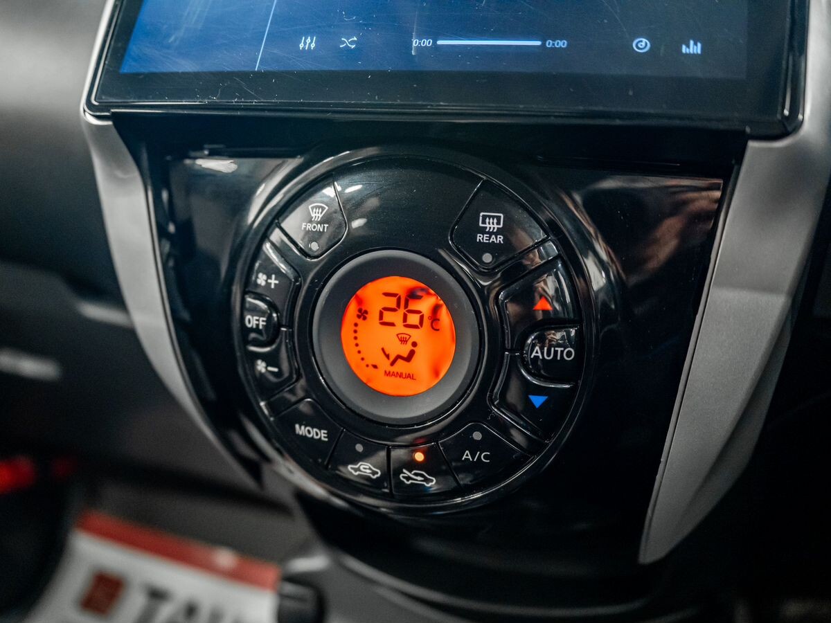 Nissan Note 2019 - фото автомобиля