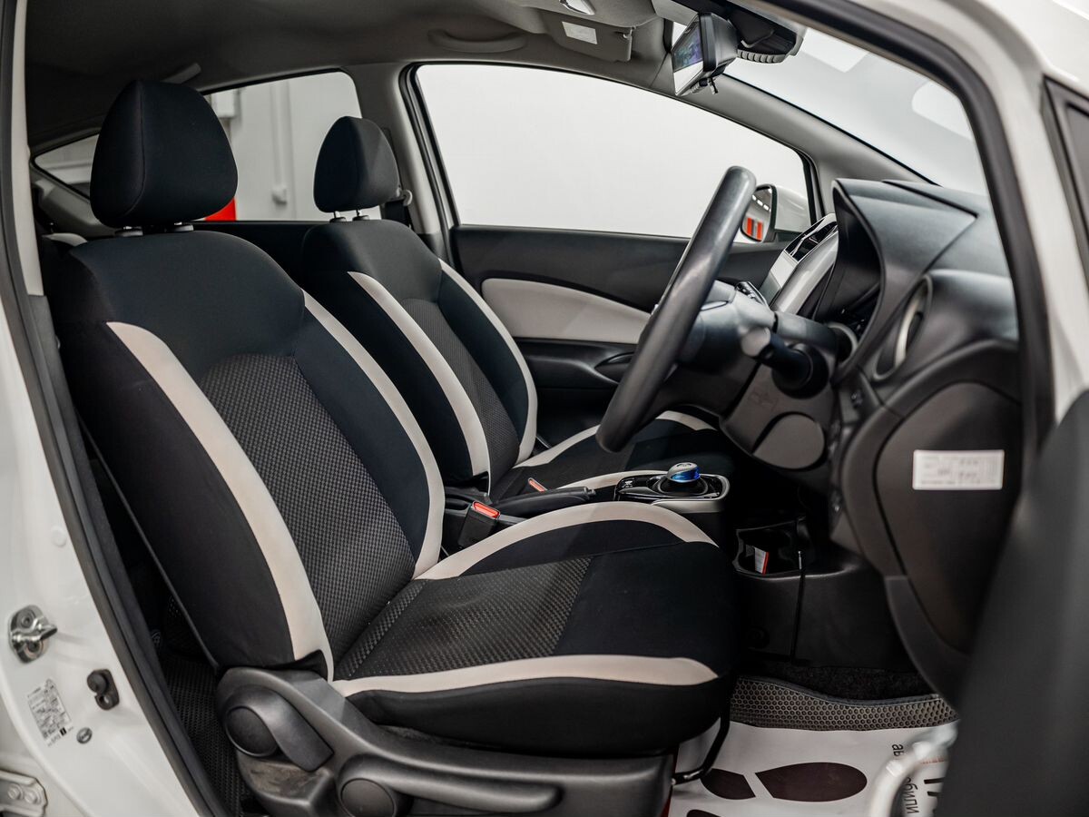 Nissan Note 2019 - фото автомобиля