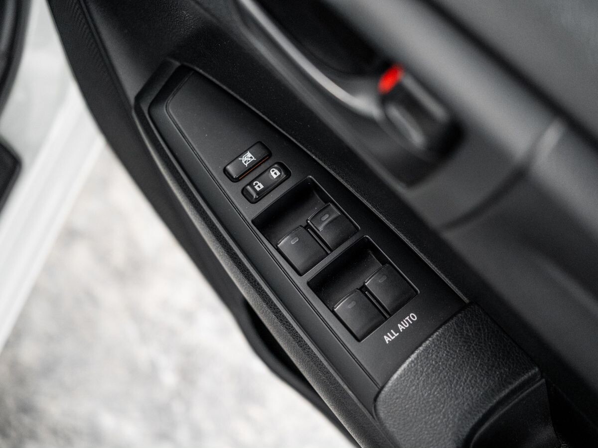 Toyota Corolla 2017 - фото автомобиля