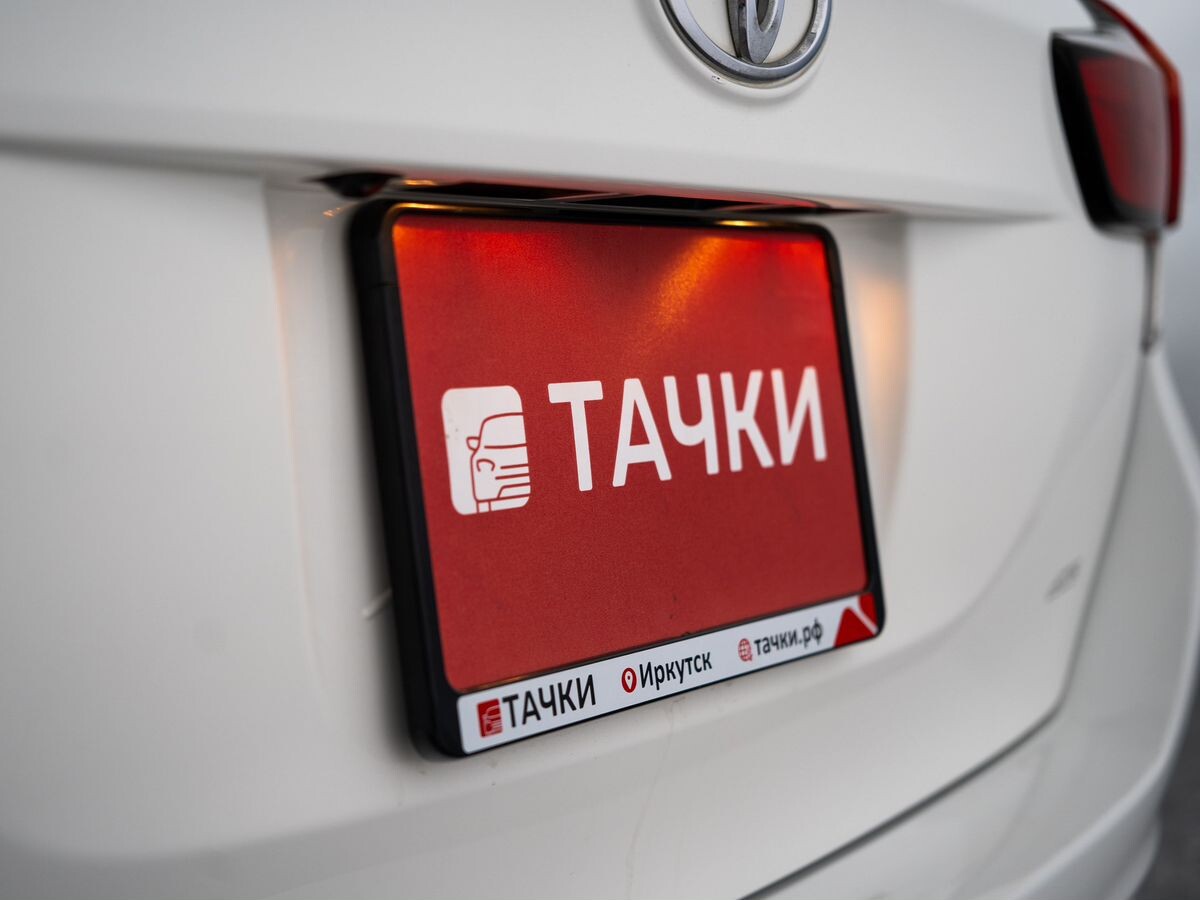 Toyota Corolla 2017 - фото автомобиля