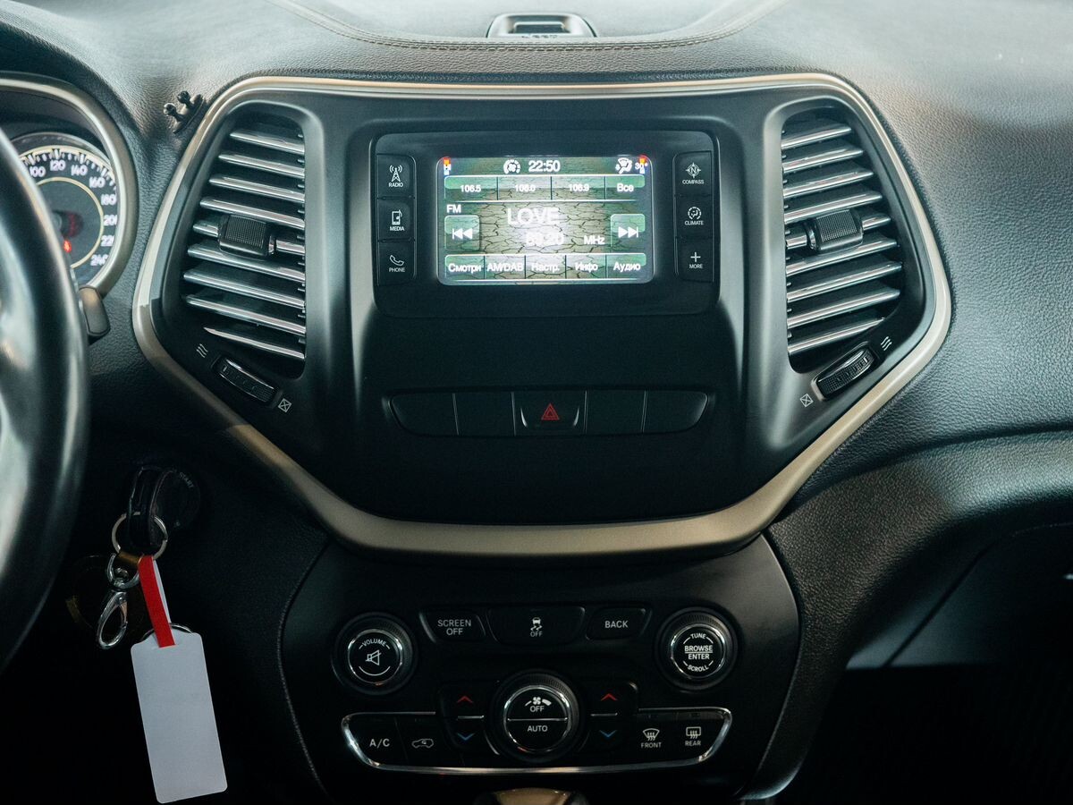 Jeep Cherokee 2014 - фото автомобиля