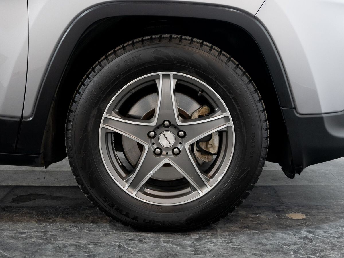 Jeep Cherokee 2014 - фото автомобиля