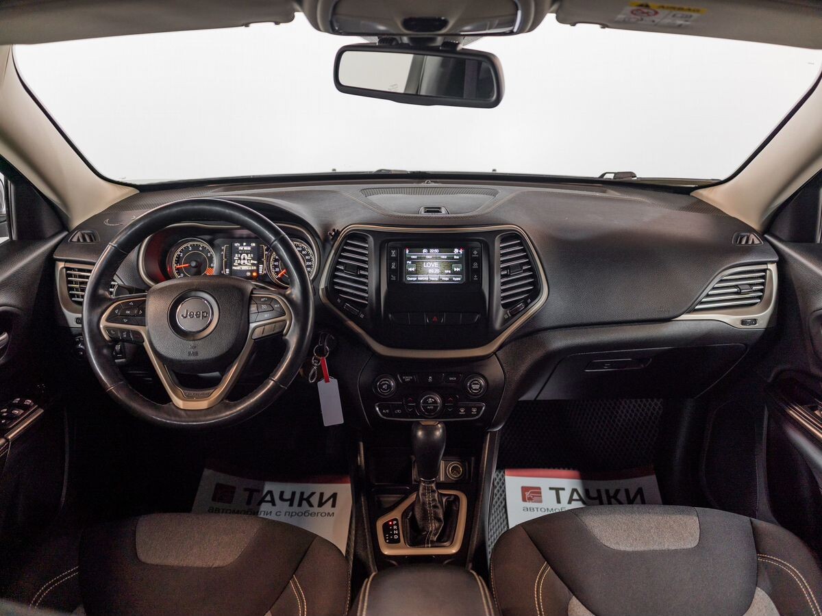 Jeep Cherokee 2014 - фото автомобиля