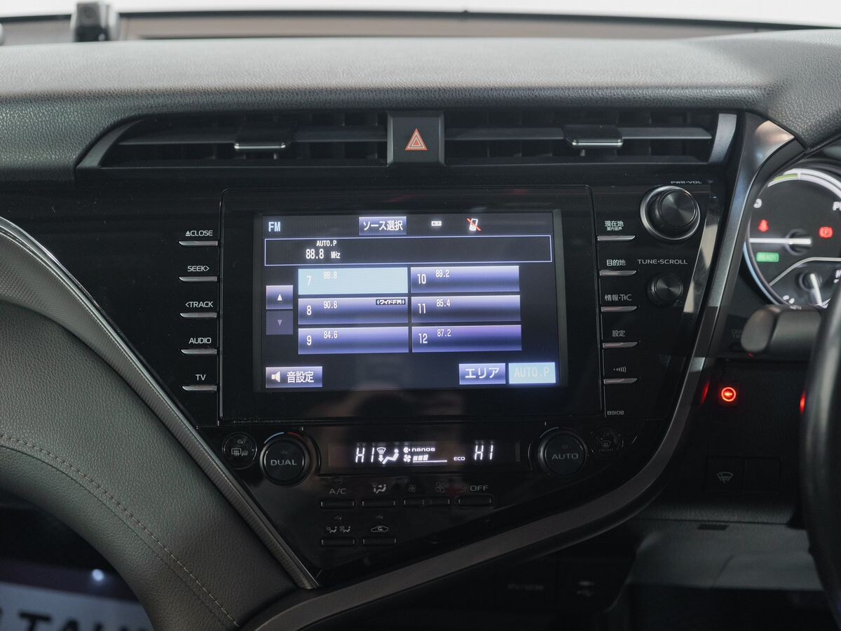 Toyota Camry 2018 - фото автомобиля