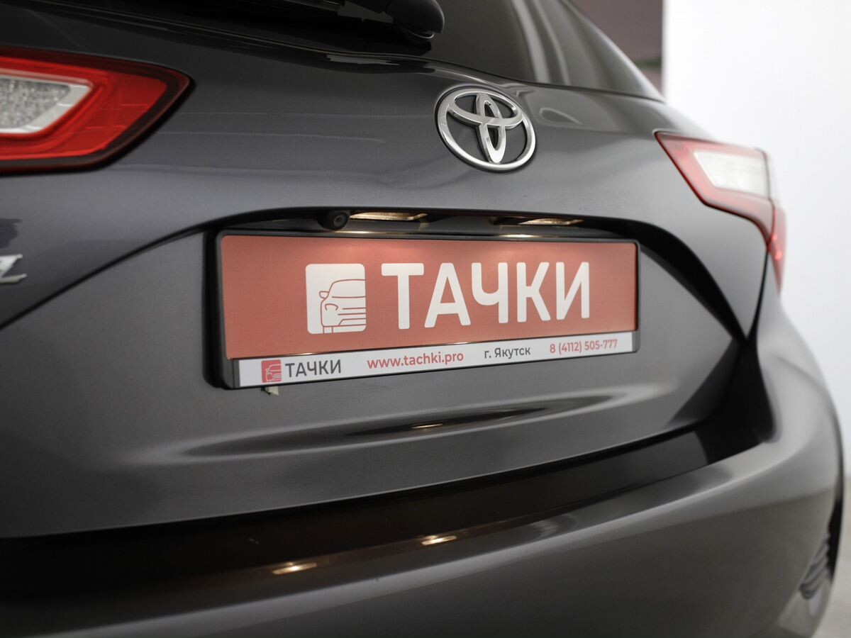 Toyota Vitz 2019 - фото автомобиля