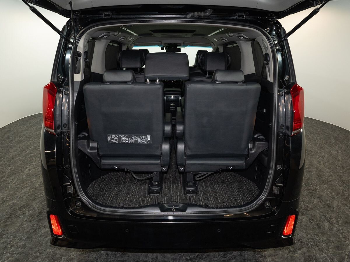 Toyota Alphard 2019 - фото автомобиля