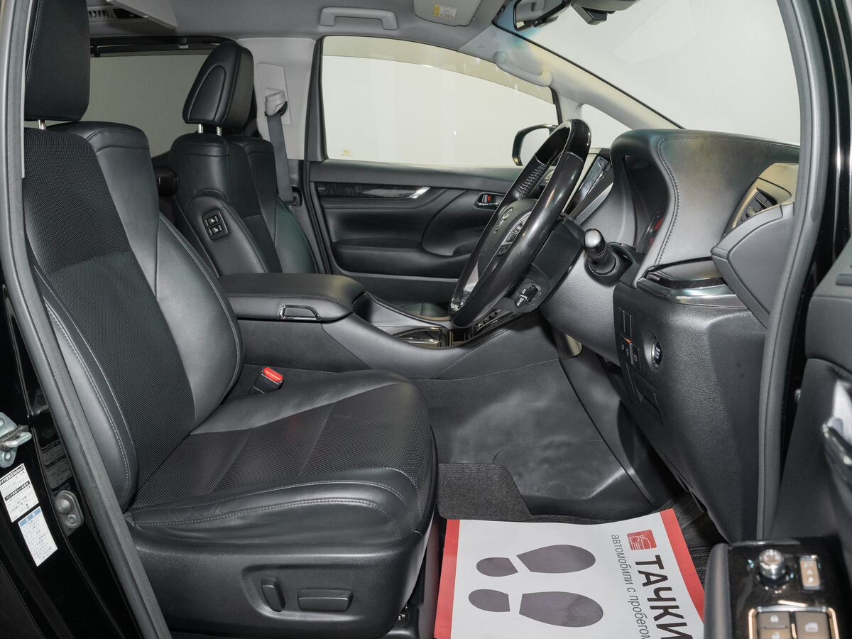 Toyota Alphard 2019 - фото автомобиля