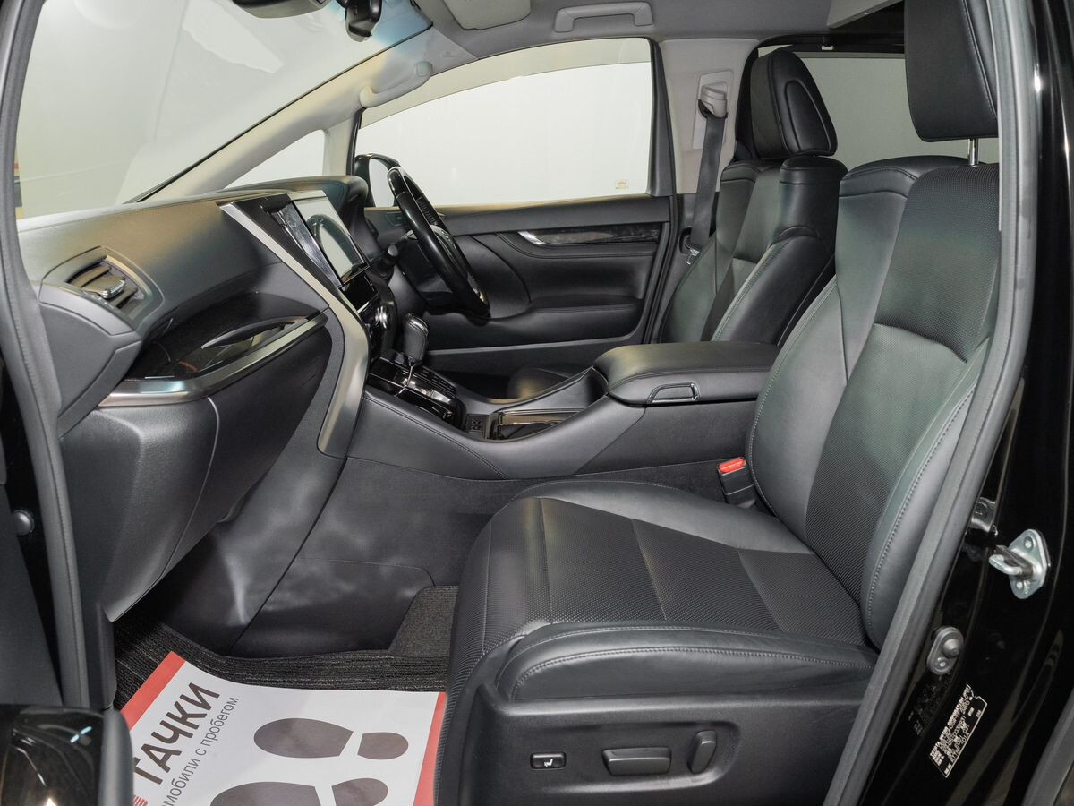 Toyota Alphard 2019 - фото автомобиля