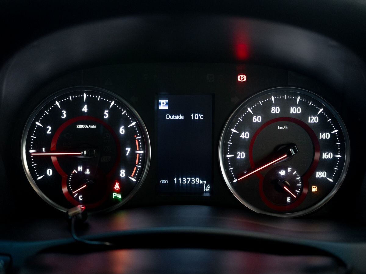 Toyota Alphard 2019 - фото автомобиля