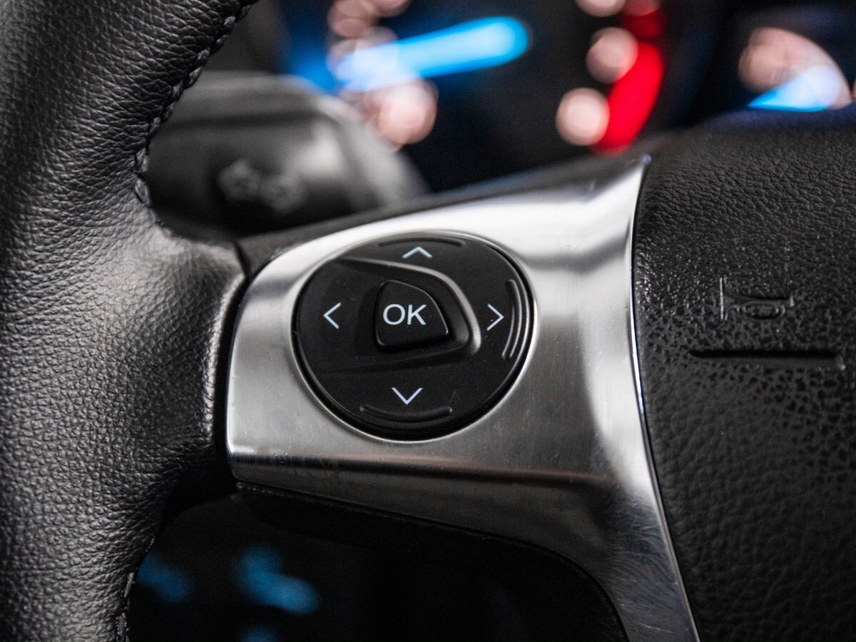 Ford Kuga 2014 - фото автомобиля