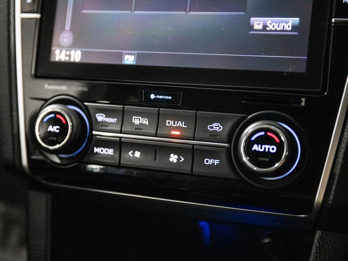 Subaru Levorg 2017 - фото автомобиля