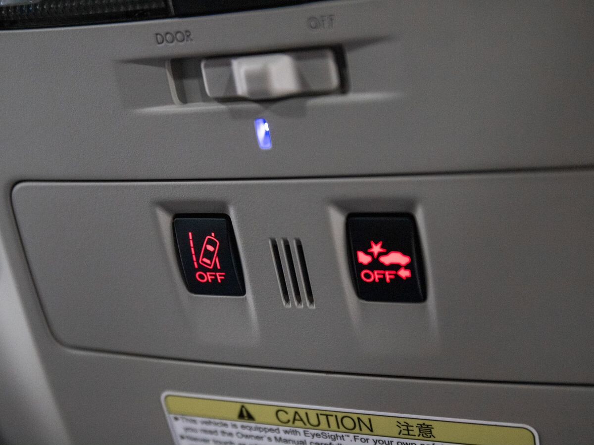 Subaru Levorg 2017 - фото автомобиля