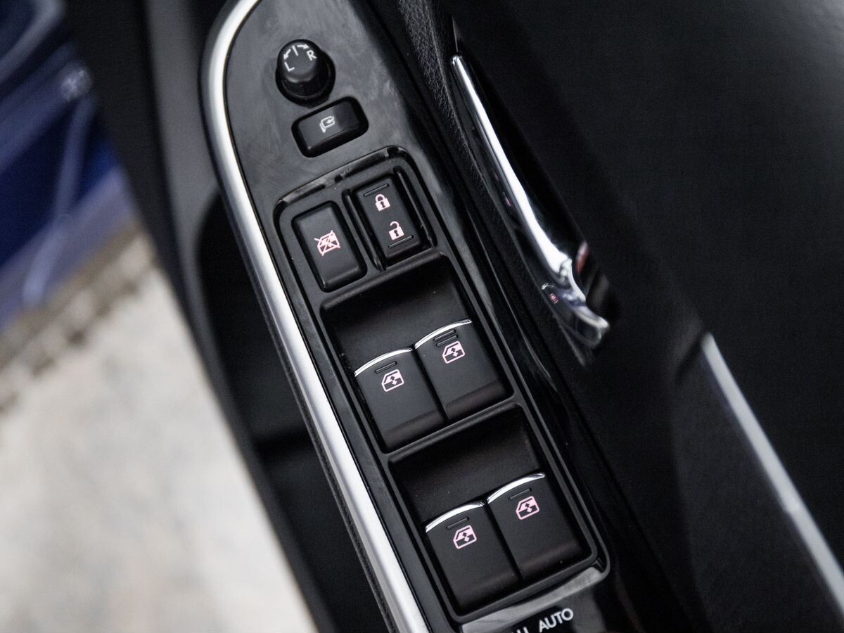 Subaru Levorg 2017 - фото автомобиля