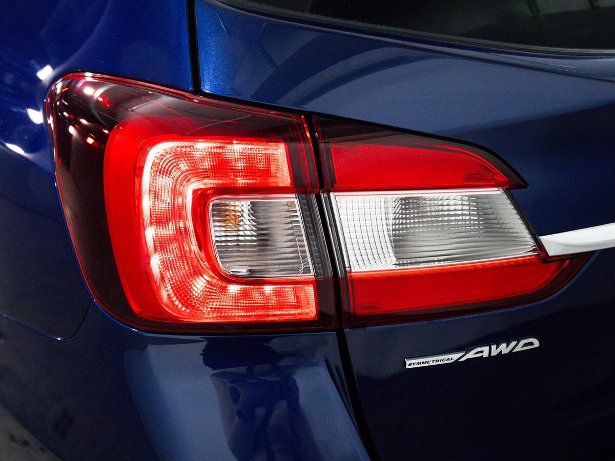 Subaru Levorg 2017 - фото автомобиля