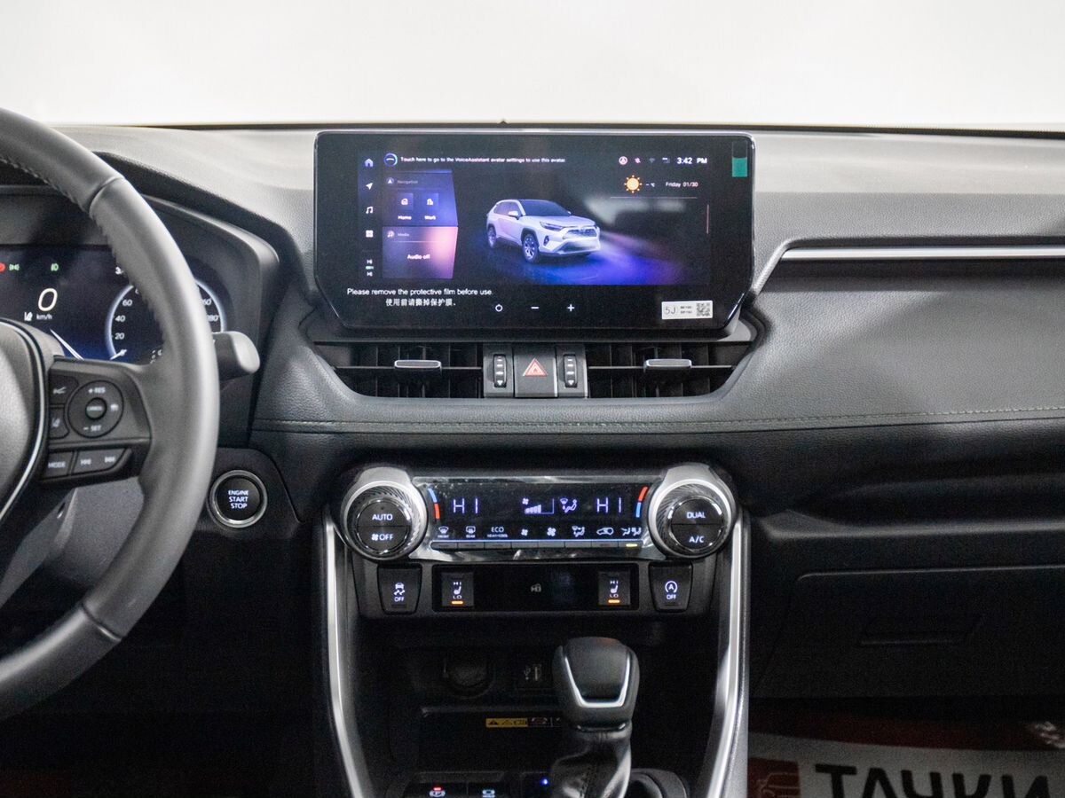 Toyota RAV4 2025 - фото автомобиля