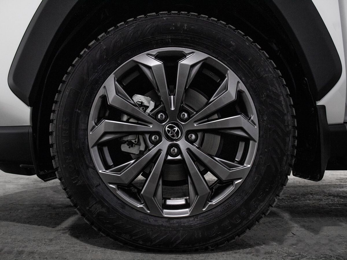 Toyota RAV4 2025 - фото автомобиля