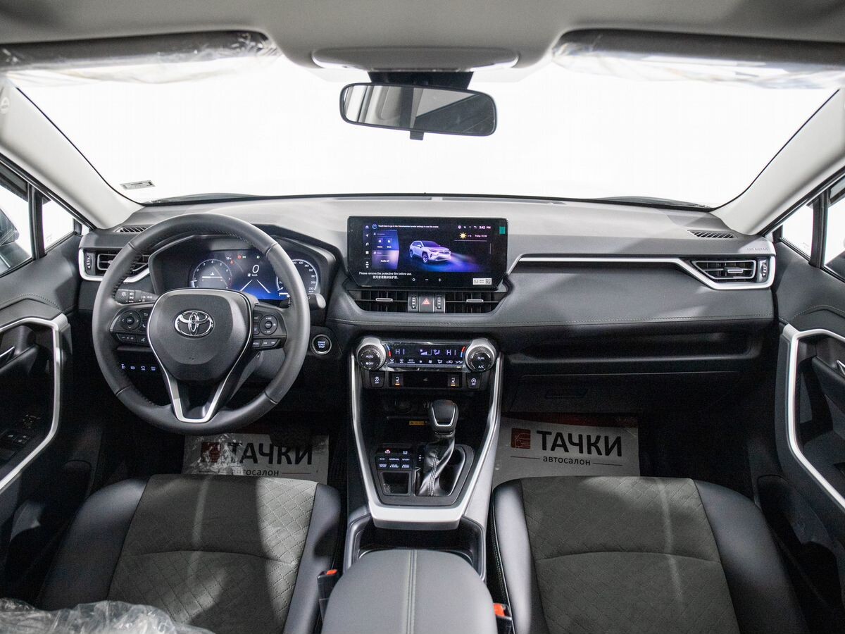 Toyota RAV4 2025 - фото автомобиля