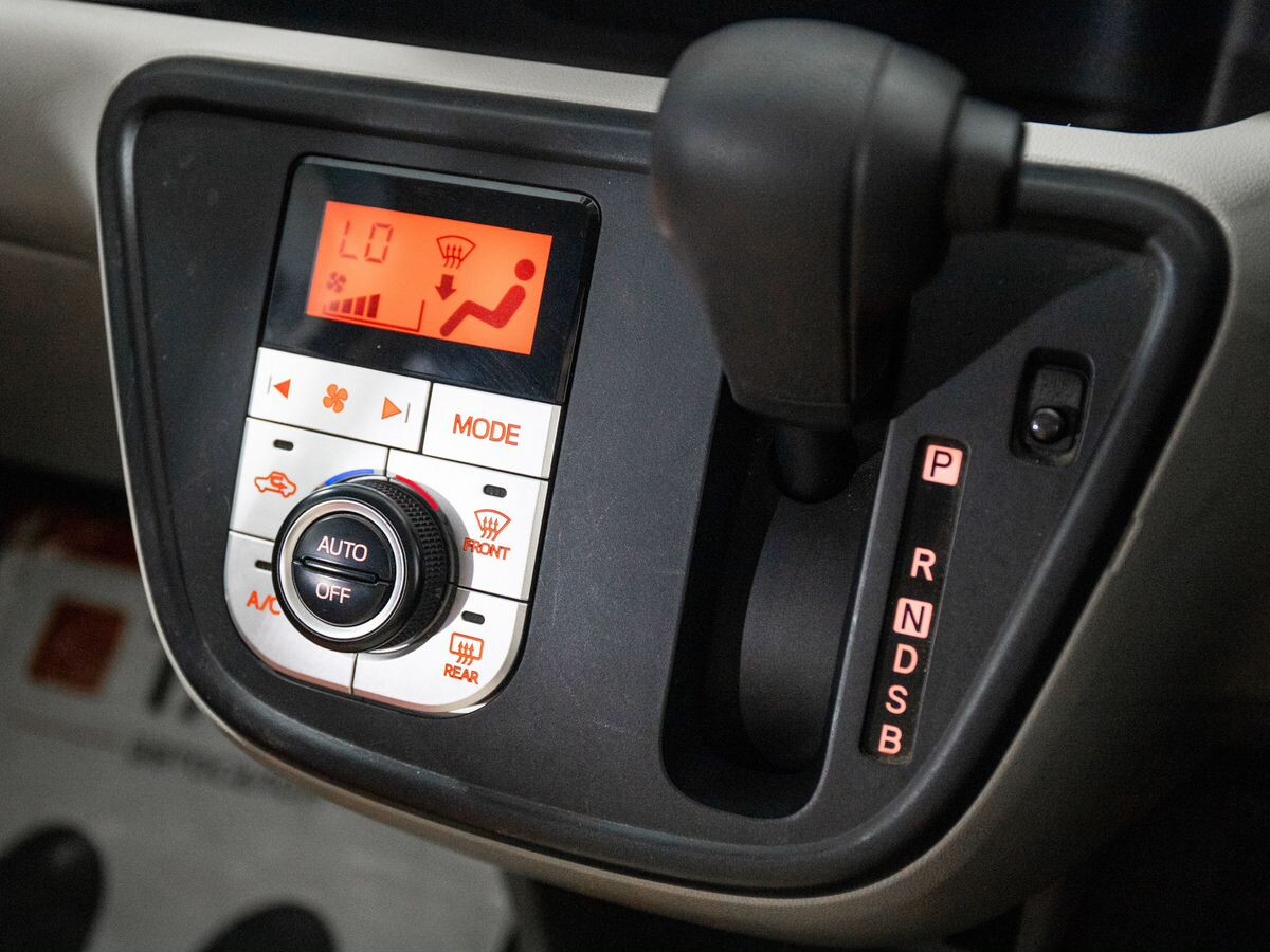 Toyota Passo 2017 - фото автомобиля