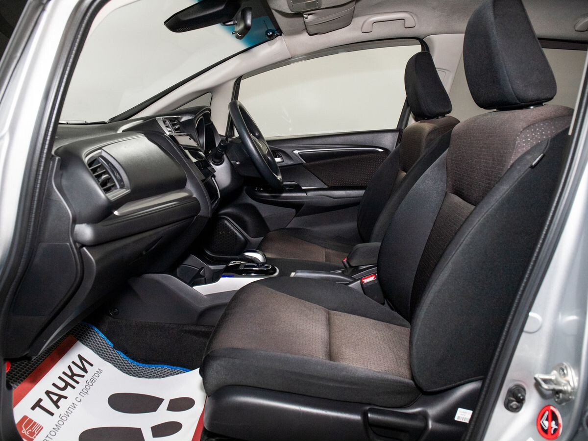 Honda Fit 2016 - фото автомобиля