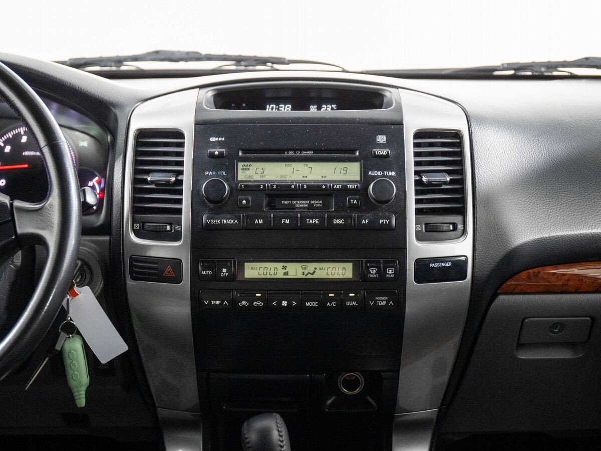 Toyota Land Cruiser Prado 2008 - фото автомобиля