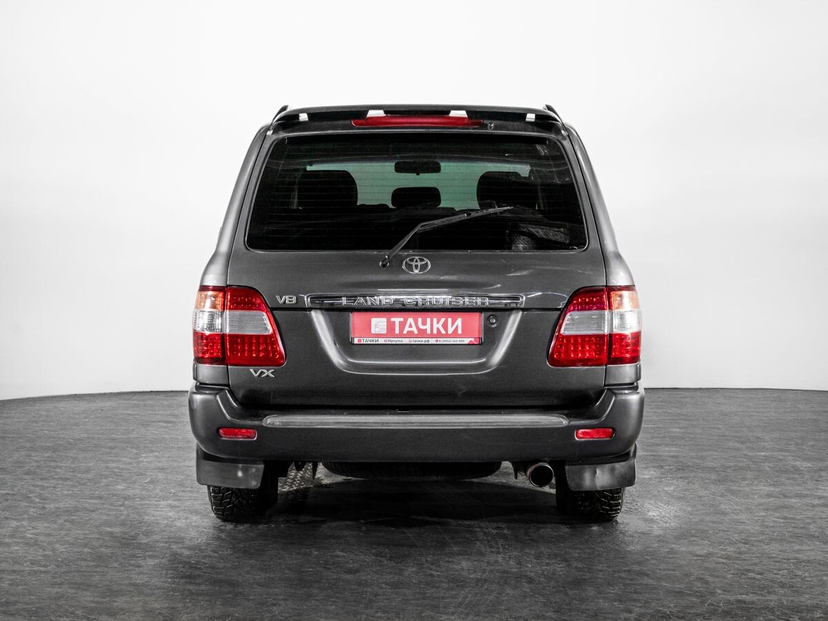 Toyota Land Cruiser 2004 - фото автомобиля