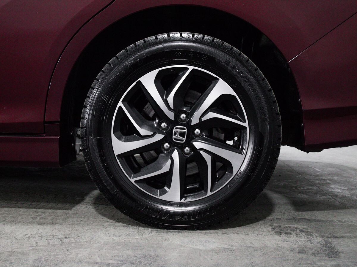 Honda Stepwgn 2017 - фото автомобиля