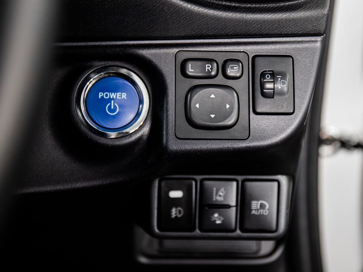 Toyota Aqua 2019 - фото автомобиля