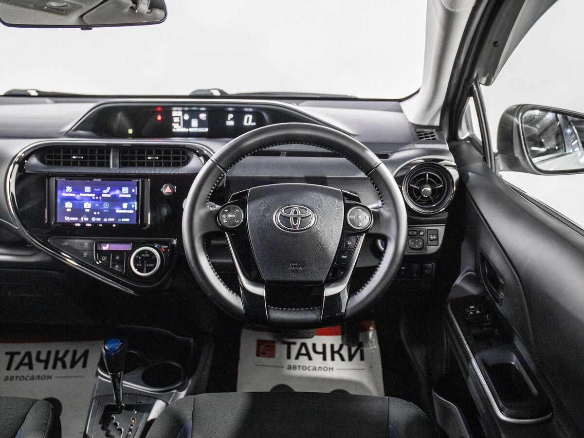 Toyota Aqua 2019 - фото автомобиля