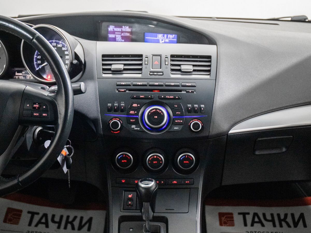 Mazda 3 2012 - фото автомобиля