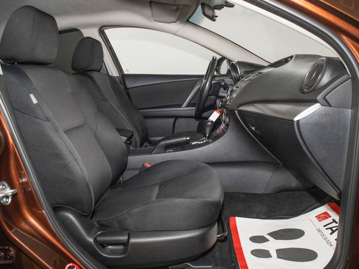 Mazda 3 2012 - фото автомобиля