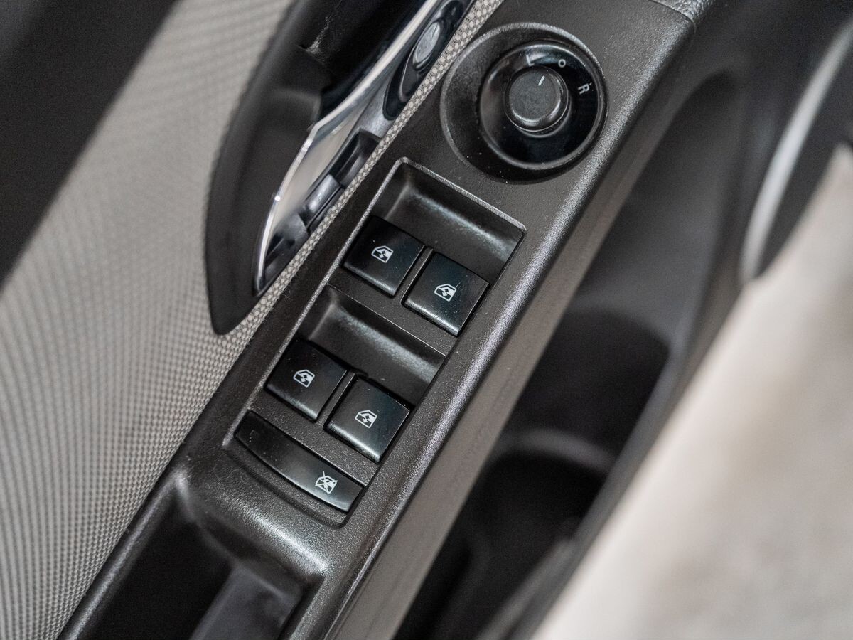 Chevrolet Cruze 2012 - фото автомобиля